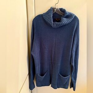 EUC XL Blue cowl neck, seamed tunic sweater with pockets. Renaur.